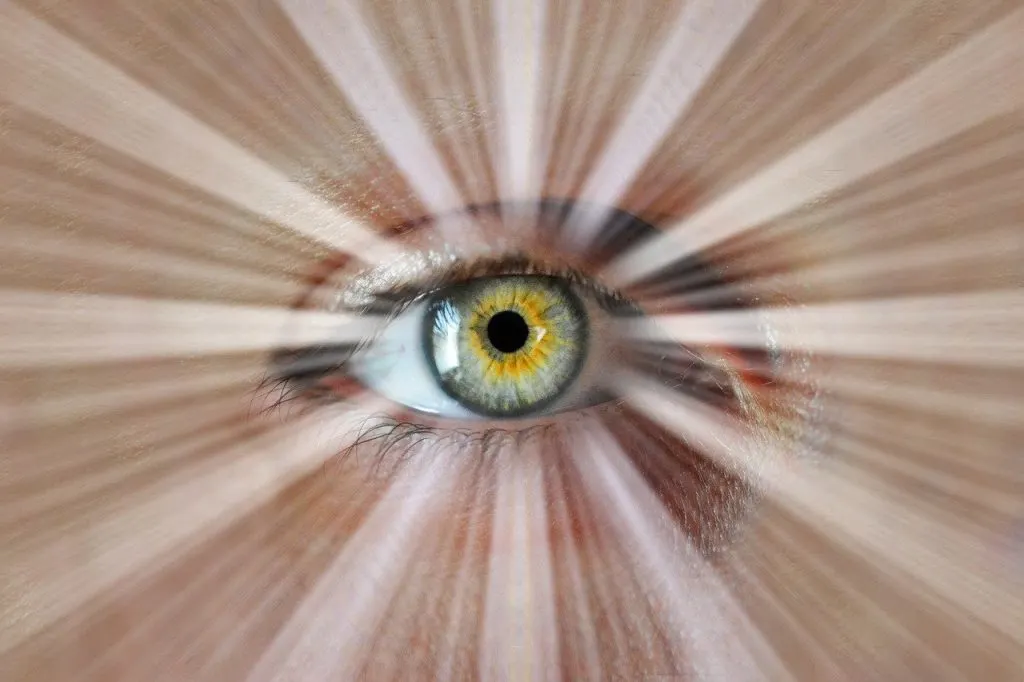 eye, pupil, rays